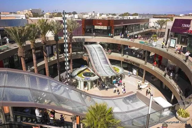 Best Shopping Mall in Los Angeles Area